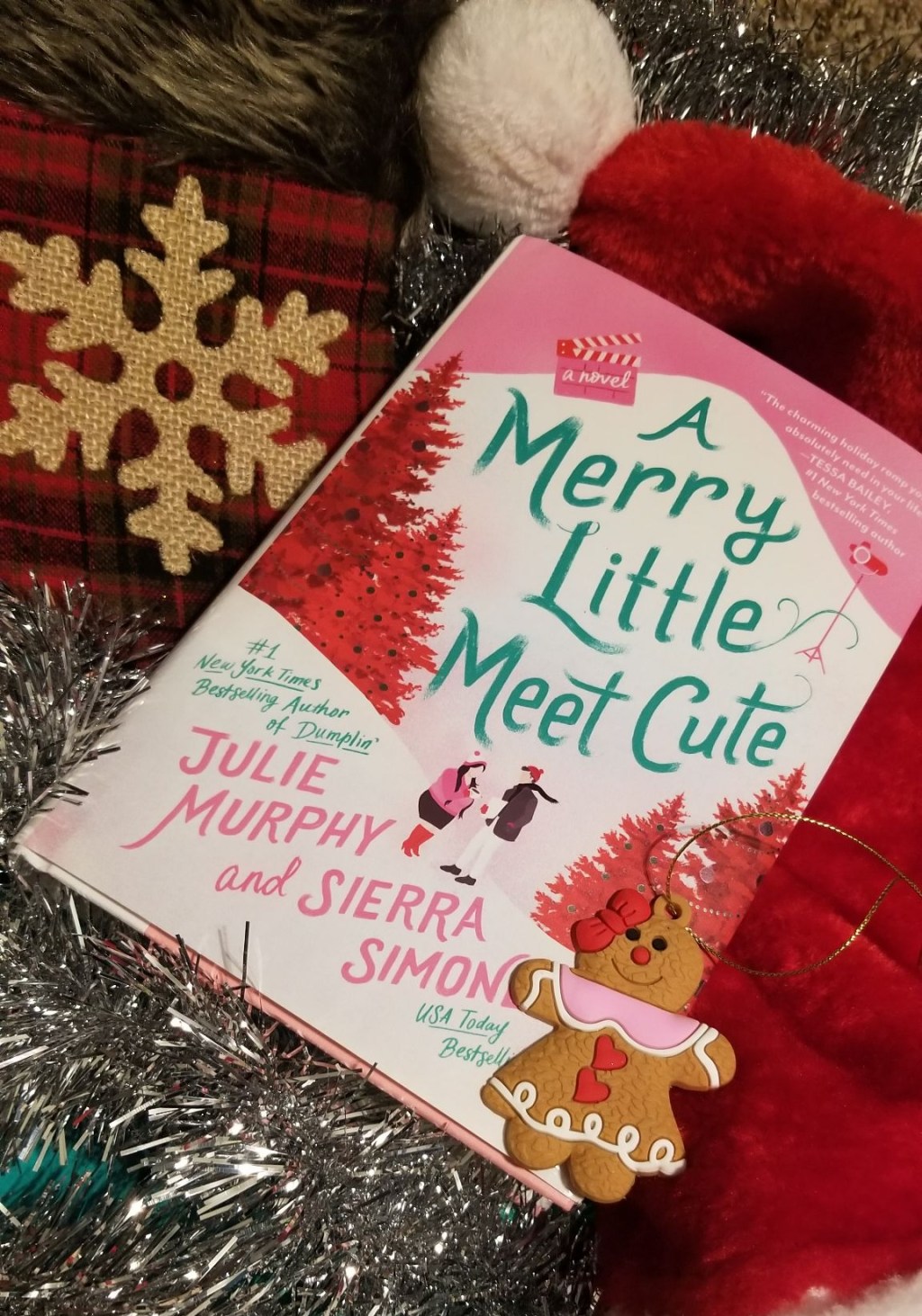 Book Review: “A Merry Little Meet Cute” from Julie Murphy and Sierra&nbsp;Simone